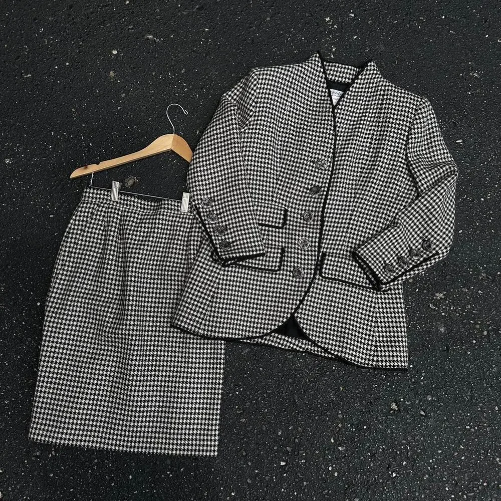 Yves Saint Laurent Black and White Houndstooth Blazer & Skirt Set - Picture 8 of 8